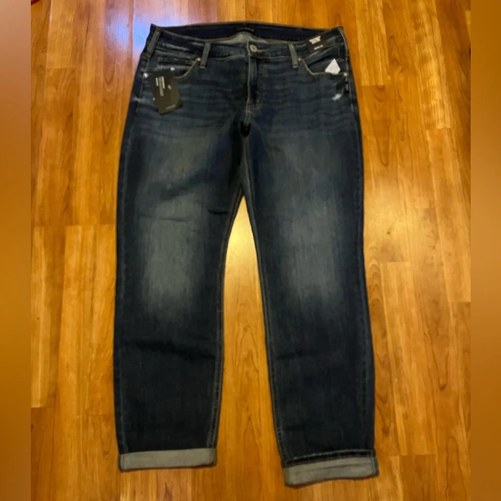 π NWT Silver Jeans Boyfriend Mid Rise Slim Leg Jeans, 14/29 - Picture 13 of 13